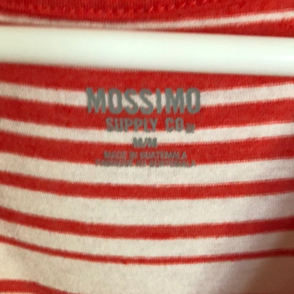 Mossimo tee - Picture 2 of 4